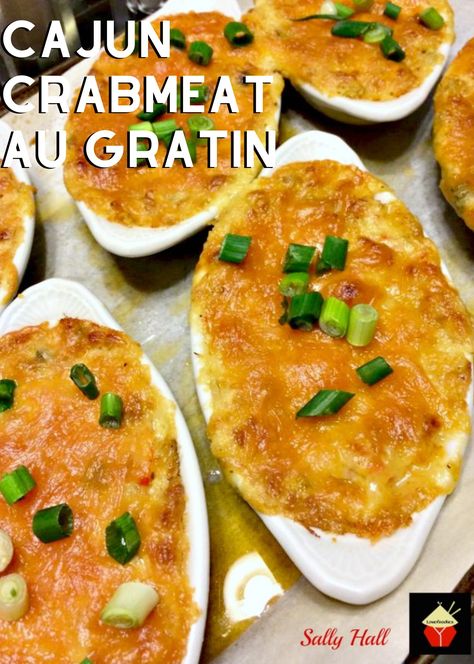 Crabmeat Au Gratin Recipe, Baked Food, Au Gratin Recipes, Yummy Seafood, Creole Recipes, Crab Recipes, Cajun Recipes, Crab Meat, Seafood Dishes