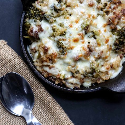 This easy gluten-free broccoli-and-rice casserole is a classically comforting one-dish meal. Get the recipe from Food & Wine. Cheesy Broccoli Rice Casserole, Broccoli And Rice Casserole, Casserole With Sausage, Ground Sausage Recipes, Sausage Burgers, Cheesy Broccoli Rice, Broccoli And Rice, Homemade Breakfast Sausage, Broccoli Rice Casserole