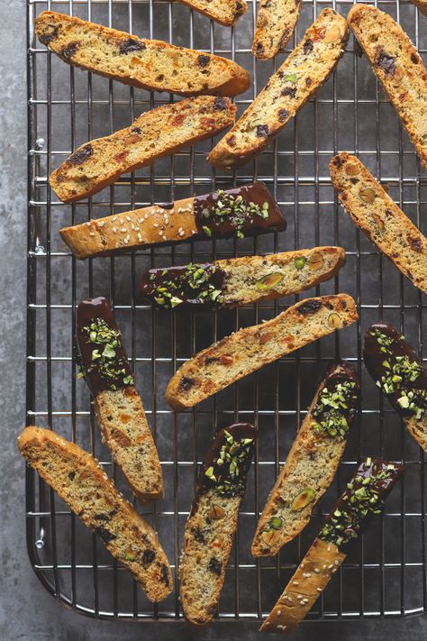 Apricot Biscotti Recipe, Cranberry Pistachio Biscotti, Pistachio Biscotti, Olive Oil Recipes, Italian Word, Biscotti Recipe, Sicilian Recipes, Twice Baked, Toasted Sesame Seeds