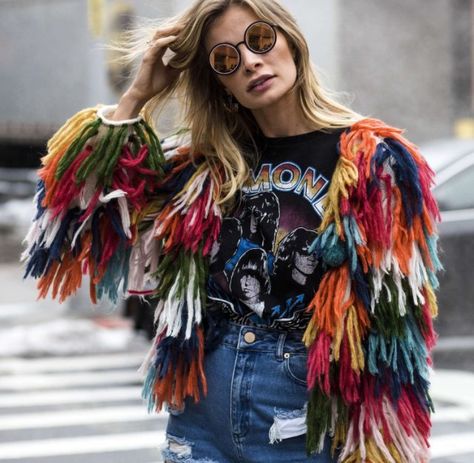 Shag Jacket, Shaggy Jacket, Camila Morrone, Street Style Grunge, I'm With The Band, Vogue Australia, Penny Lane, Jacket Outfit, Street Style Trends