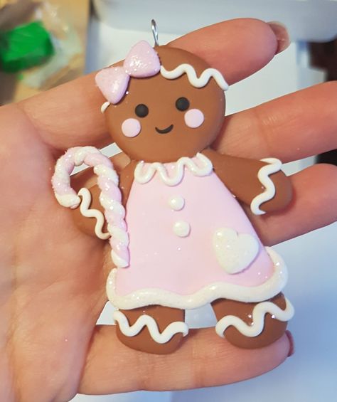 Handcrafted Pink Custom Gingerbread Girl Christmas Ornament - Etsy Gingerbread Man Decorations, Cute Christmas Ideas, Clay Christmas Decorations, Pink Christmas Ornaments, Gingerbread Crafts, Gingerbread Christmas Decor, Candy Ornaments, Food Ornaments, Polymer Clay Ornaments