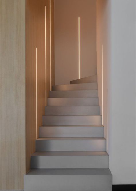 Wall Lights For Stairs, Led Light Staircase, Led Light Stairs, Staircase Lights Ideas, Staircase Led Lighting, Wall Light Staircase, Interior Stair Lighting, Stairs Wall Lighting, Stairs Wall Light