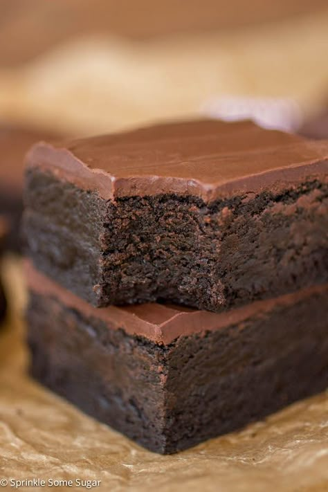 Truffle Brownies, Best Chocolate Desserts, Dark Chocolate Brownies, Dark Chocolate Truffles, Blondies Bars, Brownies Chocolate, Delicious Brownies, Chocolate Truffle, Chocolate Dessert Recipes