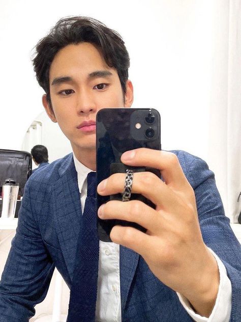 Kim Soo hyun Kim Soo Hyun Boyfriend Material, Park Gyu-young, Kim Soohyun, Jung So Min, Soo Hyun, Kim Ji Won, Kim Soo Hyun, Boyfriend Material, Korean Drama