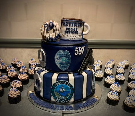 Retirement Cupcake Ideas, Police Cupcakes, Police Party, Cupcake Ideas, Mini Cupcakes, Police Officer, Cupcake Cakes, Cupcake, Cake