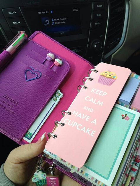 Filofax Saffiano, Filofax Organization, Filofax Inspiration, Moleskine Planner, Mambi Happy Planner, Filofax A5, Bullet Journal Printables, Planner Obsessed, Personal Organization