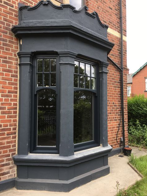 Black Bay Window Exterior, Victorian Windows Exterior, Black Sash Windows Exterior, Victorian Bay Window Exterior, Georgian Windows Exterior, Victorian Sash Windows, Georgian Sash Windows, Terrace Window, Farrow Ball Downpipe