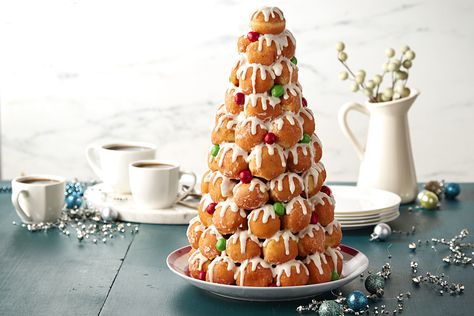 Make a statement with ease with our amazing Easy Cream Puff Tower recipe. This Easy Cream Puff Tower takes only 45 minutes to prep and tastes great! Cream Puff Tower, Cream Puffs Easy, Chocolate Covered Peanuts, Festive Desserts, Easy Cream, Cream Puff, Fat Foods, Kraft Recipes, Kraft Heinz