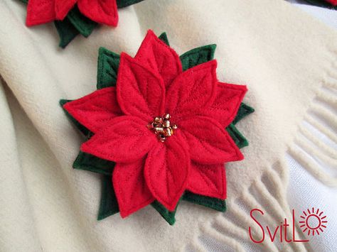 Poinsettia Hair Clip, Felt Poinsettia, Christmas Flower Decorations, Heart Christmas Ornaments, Flower Christmas, Christmas Hair Accessories, Red Poinsettia, Christmas Brooch, White Ornaments