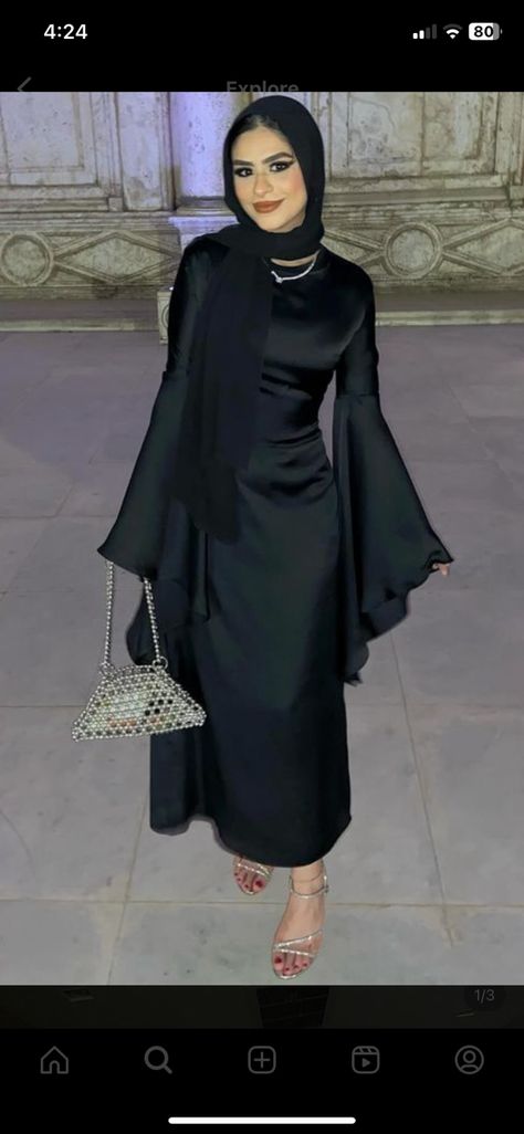 Black Prom Dress Hijab, Hijab Evening Dress Classy Satin, Black Dresses Hijab, Black Dress Hijabi, Black Soiree Dresses For Hijab, Hijab Evening Dress Classy, Soiree Outfits For Hijab, Black Dress Hijab, Soiree Dresses For Hijab