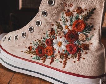 Embroidery On Converse, Sneaker Embroidery, Embroidered Sneakers, Hi Top Sneakers, Follow Me Instagram, Embroidery Template, Embroidery Ideas, Hi Top, Fall Shoes