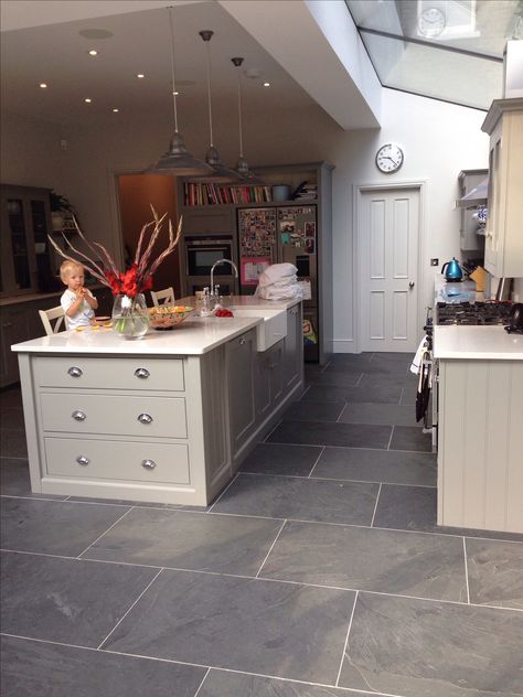 Same sized, large tiles, nice for kitchen diner? Slate Kitchen Floor, Grey Kitchen Floor Tiles, Kitchen Floor Ideas, Slate Floor Kitchen, Slate Kitchen, Grey Kitchen Floor, Kitchen Floor Tiles Ideas, Floor Ideas, Casa Vintage