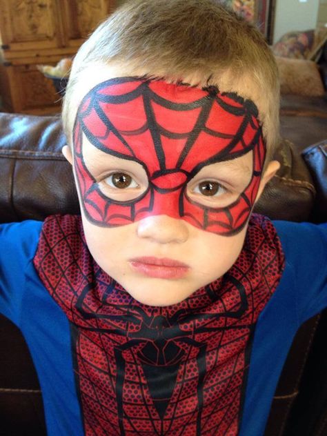 Face Painting Ideas For Beginners, Spider Man Face Paint, Spiderman Makeup, Superhero Face Painting, Web Face, Spiderman Painting, Face Painting For Boys, Spiderman Face, Face Painting Tutorials