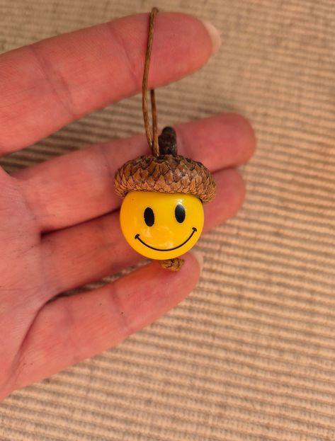 Handmade little acorn decorations for twig tree or tiny Christmas tree. Smily face acrylic acorn nut part with real acorn caps. Wipe with damp cloth,  if you need to clean them. Do not soak in water. Tracked/signed postage for UK and worldwide. For combined postage, add all items in same cart. Acorn Crafts For Adults, Acorn Art, Acorn Caps, Acorn Decorations, Tiny Christmas Trees, Acorn Ornaments, Acorn Crafts, Diy Pinecone, Twig Tree