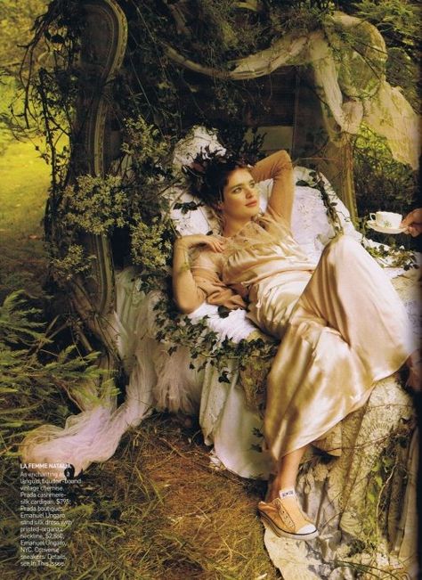 fairytale // editorial Met Gala Garden Of Time, Garden Of Time Met Gala, Shakespeare Party, Carter Smith, Gala Fashion, Fashion Vogue, Fairytale Fashion, Magic Garden, Natalia Vodianova