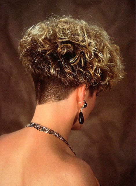 curly wedge                                                                                                                                                      More Short Wedge Hairstyles, Short Wedge Haircut, Women Haircut, Short Permed Hair, Wedge Haircut, Short Curly Hairstyles For Women, Wedge Hairstyles, Grey Curly Hair, Curly Hair Photos