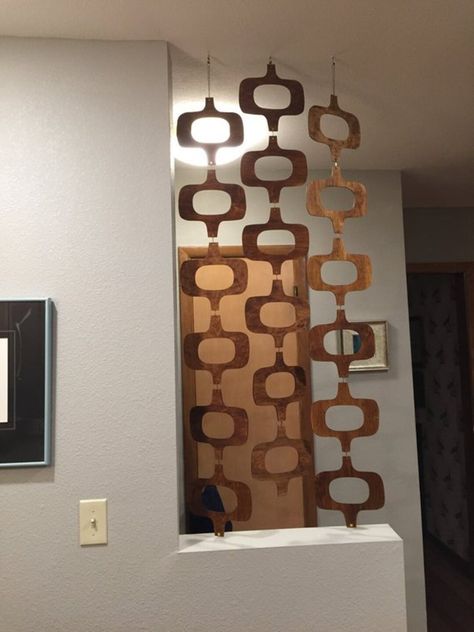 Retro Room Divider 3 Strands Room Divider W 25'' - Etsy Wood Divider, Mid Century Modern Wall Decor, Wall Screen, Decorative Screen Panels, Mid Century Wood, Indoor Ideas, Pony Wall, Stairs In Living Room, Diy Wand