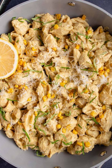 Creamy Sweet Corn, Corn Pasta, Dinner Pasta, Vegan Cheese Recipes, Vegan Parmesan Cheese, Vegan Mozzarella, Creamy Corn, Vegan Pasta Recipes, Summer Corn