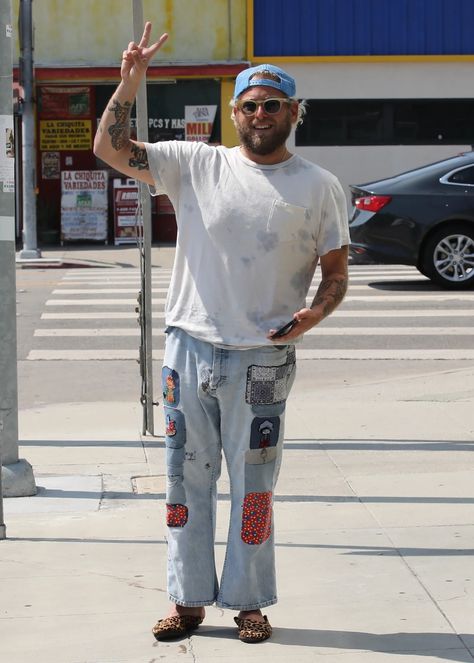 Jonah Hill Fashion, Jonah Hill Style, Leopard Slippers, Jonah Hill, Gq Style, Patchwork Jeans, So Cool, Big Picture, Mens Street Style