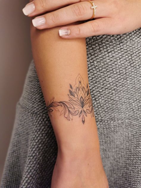 by Tati Amaral from Spain 🇪🇸 Ornamental Wrist Tattoo, Lotus Tattoo Shoulder, Mandala Arm Tattoos, Mandela Tattoo, Wrist Bracelet Tattoo, Ornamental Tattoo, Hand Tattoos For Women, Wrist Tattoos For Women, Tattoo Bracelet