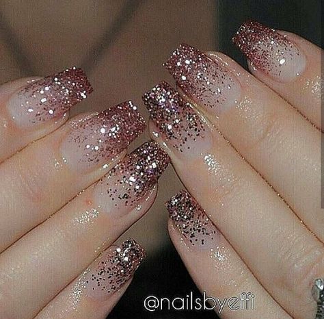 Black and Gold Ombre nails | Nail Design | Nail art | Beautiful Holographic Nail Designs, Fall Nail Art Designs, Nail Art Designs Summer, Homecoming Nails Acrylic, Rose Gold Nails, Wedding Nails Design, Sparkle Nails, Sparkly Nails, Homecoming Nails