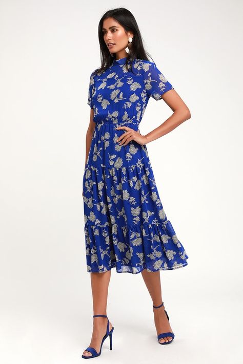 Midi Dress Wedding Guest, Blue Floral Midi Dress, Dresses By Pattern, Mode Casual, Floral Print Midi Dress, Looks Black, Midi Short Sleeve Dress, Blue Floral Print, Wedding Guest Dress Summer