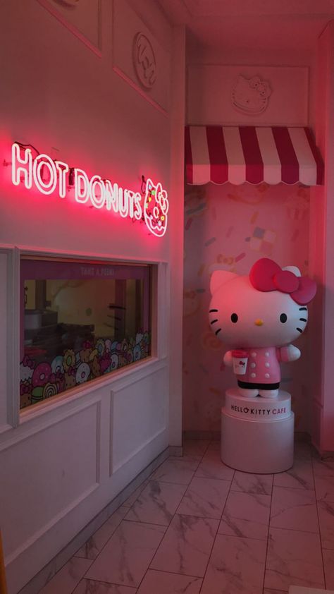 hello kitty cafe Hello Kitty Cafe Irvine, Hello Kitty Restaurant, Cafe Pic, Sanrio Cafe, Cafe Hello Kitty, Kitty Aesthetic, Kitty Cafe, Hello Kitty Aesthetic, Kitty Stuff