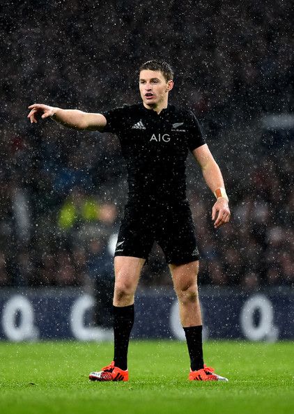 Beauden Barrett Beauden Barrett Rugby, Damian Mckenzie, Beauden Barrett, Rugby Photography, All Blacks Rugby Team, Nz All Blacks, Ben Smith, Twickenham Stadium, Rugby Games