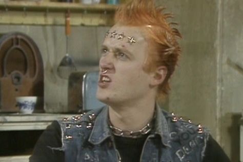 IT’S been almost 40 years since The Young Ones first aired on the BBC – and one of the actors looks completely unrecognisable since appearing on the show. First airing in 1982, the classic British sitcom revolved around the hilarious lives of four grubby students sharing a house – but things didn’t always go as […] The Young Ones Tv Show, Ade Edmondson, Jonathan Creek, 80s Hits, Midnight Runners, British Sitcoms, 80s Actors, Rik Mayall, The Young Ones