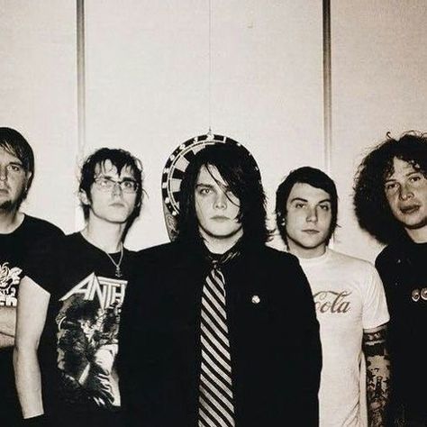 My Chemical Romance Pictures, My Chemical Romance Band Pictures, My Chemical Romance Group Photo, Chemical Romance Aesthetic, My Chemical Romance Aesthetic, Mcr Aesthetic, My Chemical Romance Poster, My Chemical Romance Band, Gerard And Frank