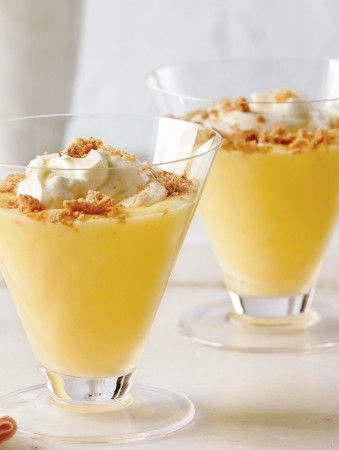 Italian Limoncello, Party Meals, Cookbook Club, Amaretti Biscuits, Fancy Desserts Recipes, Dessert Shots, Parfait Desserts, Parfait Recipes, Custard Recipes