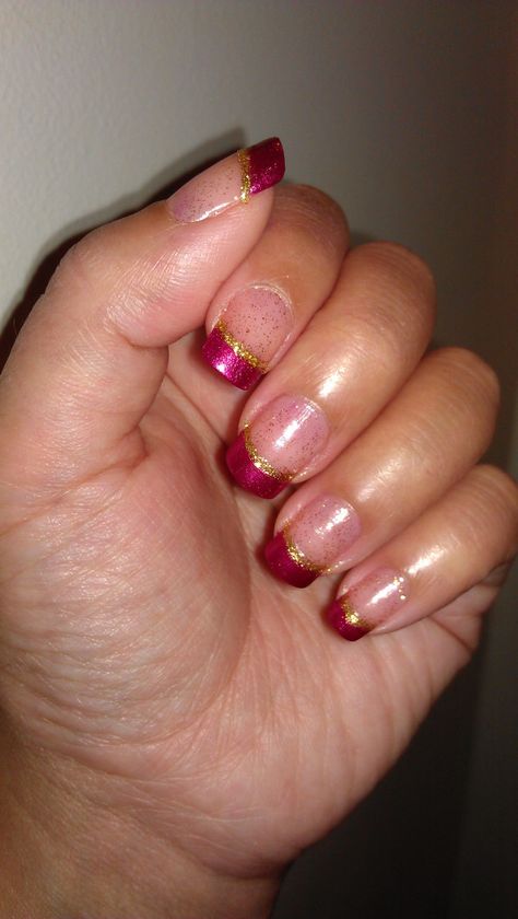 Redskins!!...oh hell yea!!! 49ers Nails, Football Nail Art, Football Nails, Sports Girl, Painted Nails, Washington Commanders, Finger Nails, Football Baby, Manicure Ideas