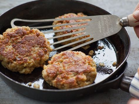 Transform leftover stuffing into these delicious stuffing cakes. They're easy to pull together the day after a big holiday feast. Mix in leftover mashed potatoes or sweet potatoes if you like, using 1 egg for every 2 cups leftovers. Stuffing Cakes Thanksgiving, How To Use Up Leftover Stuffing, Meals With Stuffing Dinners, Leftover Cornbread Stuffing Recipes, Leftover Stuffing Recipes Breakfast, What To Do With Stuffing, Recipes For Leftover Stuffing, Stuffing Leftover Ideas, Recipes Using Boxed Stuffing