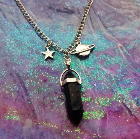 Space Crystal Choker ★ ☆ OfStarsAndWine on etsy Grunge Kawaii, Jewelry Kawaii, Planet Necklace, Crystal Point Necklace, Gothic Grunge, Goth Jewelry, Magical Jewelry, Amber Ring