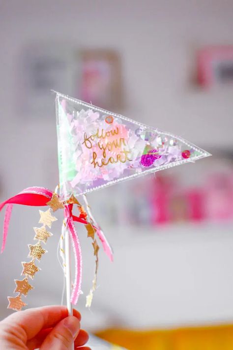 Birthday Confetti, Diy Mini Birthday Hat, Paper Confetti Diy, Birthday Pennant, Make Your Own Confetti, Confetti With Cricut, Confetti Bars, Birthday Pendant, Diy Confetti