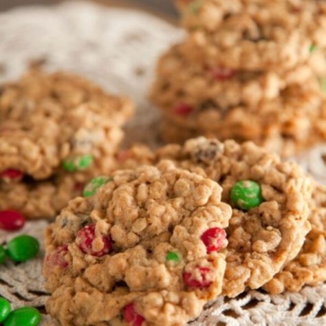 Paula Deen Monster Cookies Peanut Butter Cookies Recipes, Butter Cookies Recipes, Monster Cookies Recipe, Lemon Pudding Cake, Cookies Light, Cooking Oatmeal, Pancake Recipe Buttermilk, Roast Beef Recipes, Caramel Topping