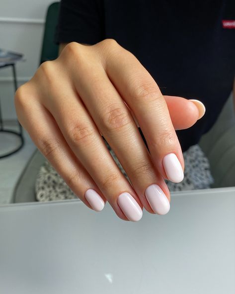 Manicure With Shellac, Oval Nails Shellac, Office Friendly Nails, Wedding Nails Shellac, Manicure Shellac, Office Nails, Shellac Manicure, Perfect Manicure, Casual Nails