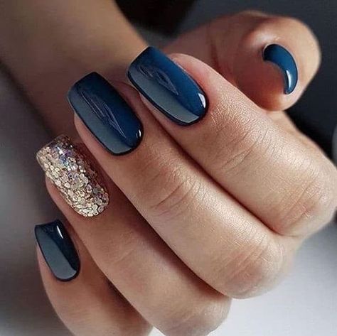 Top 25 Best Navy Blue Nail Design Ideas (2021 Updated) 52 Navy Blue Nail Designs, Pedicure Gel, Blue Nail Color, Dark Blue Nails, Navy Blue Nails, Color For Nails, Unghie Nail Art, Nagellack Trends, Picture Polish