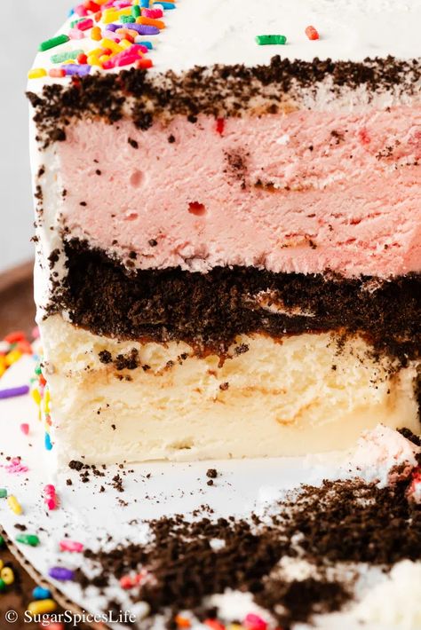 Ice Cream Cake Aesthetic, Neapolitan Ice Cream Cake, Neopolitan Cake, Neapolitan Cake, Homemade Ice Cream Cake, Cream Cake Recipe, Melting Ice Cream, Neapolitan Ice Cream, Ice Cream Cake Recipe