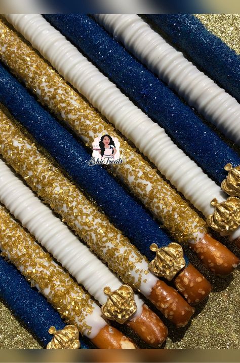 Royal Blue Pretzel Rods, Royal Blue Chocolate Covered Pretzels, Blue And Gold Pretzel Rods, Navy Blue And Gold Pretzels, Royal Blue Snack Table, Royal Blue Dessert Table Ideas, Royal Blue Quince Dessert Table, Blue Dipped Pretzel Rods, Royal Blue And Gold Treats