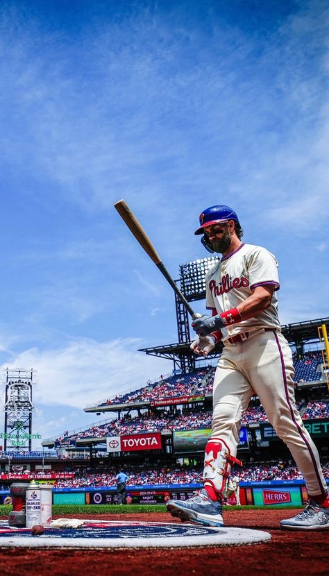 Bryce Harper Wallpaper, Mlb Photography, Baseball Wallpapers, Baseball Drip, Baseball Aesthetic, Baseball Pics, Camp Photos, Sports Wallpaper, Baseball Wallpaper