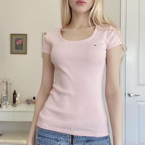 Stargirl Clothes, Baby Light, 2000s Clothes, Muted Pink, Ballet Pink, Pink Knit, Johnlock, Dream Clothes, Casual Girl