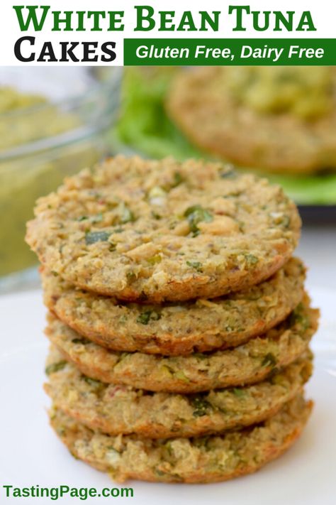 Avocado Sauce Recipe, Cakes Gluten Free, Tuna Patties, Celery Salt, Tuna Cakes, Bean Cakes, Canned Tuna, No Gluten, Healthiest Seafood