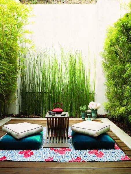 @Chris George something like this...I want it to just grow up and screen creating a background for colorful stuff in front. Outdoor Meditation, Chill Out, Balcony Design Ideas, Small Terrace, Small Balcony Design, Meditation Rooms, Meditation Garden, Terrace Design, Small Space Gardening