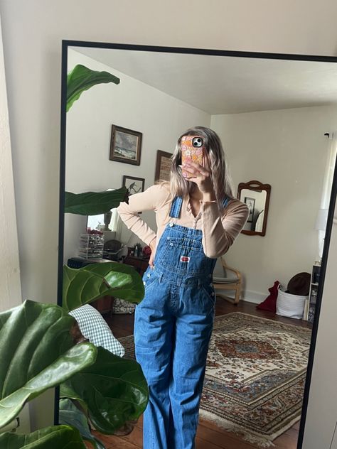 Overalls Outfit Long, Jeans Overall Outfit, Overalls Women Outfits, Revolt Overalls, Short Overalls Outfit, Overalls Outfit Winter, Cute Overall Outfits, Trip Fits, Trendy Outfit Inspo