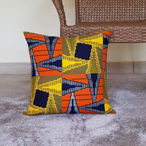 African Pillow, Black And White Cushions, African Home Decor, Bag Designs, African Pattern, African Style, Decorative Cushion Covers, Fabric Print, African Inspired