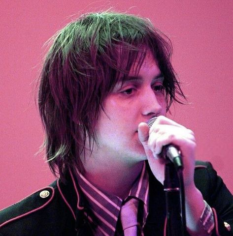 Nick Valensi, The Voidz, Juju On That Beat, Julian Casablancas, The Strokes, Attractive Guys, Indie Rock, Most Beautiful Man, Johnny Depp