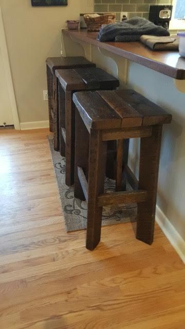 Diy Tall Bar Stools, 2x4 Bar Stools, Diy Rustic Bar Stools, Homemade Bar Stools, Diy Rustic Bar, Corfu House, Diy Bar Stool, Rustic Bar Stool, Reclaimed Wood Bar