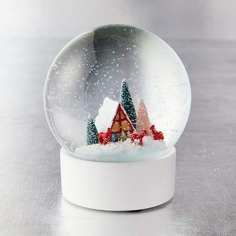 Prague Snow, Advent Challenge, Vintage Snow Globes, Globe Cake, Watercolor Reference, Pop Ideas, Preppy Christmas, Christmas Crafting, Christmas Snow Globes