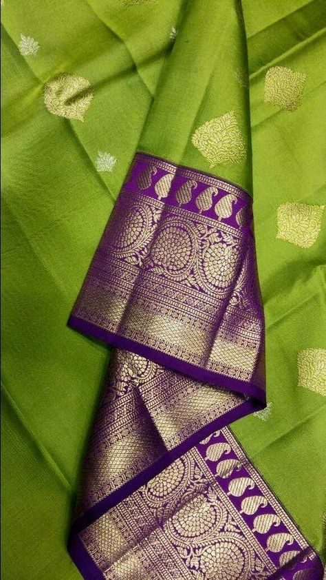 Love the color combination Purple Pattu Saree Blouse Combination, Violet Silk Saree With Contrast Blouse, Green Saree With Purple Blouse, Green And Purple Saree Combination, Saree Combinations Color Combos, Green With Purple Silk Saree, Green And Violet Pattu Saree, Purple Colour Kanchi Pattu Sarees, Saree Color Combinations